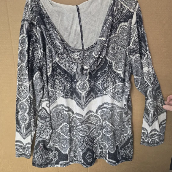CJ Banks Patterned Sparkly Long Sleeve Top With Gems And Hood Size 1X  107 - Picture 9 of 11